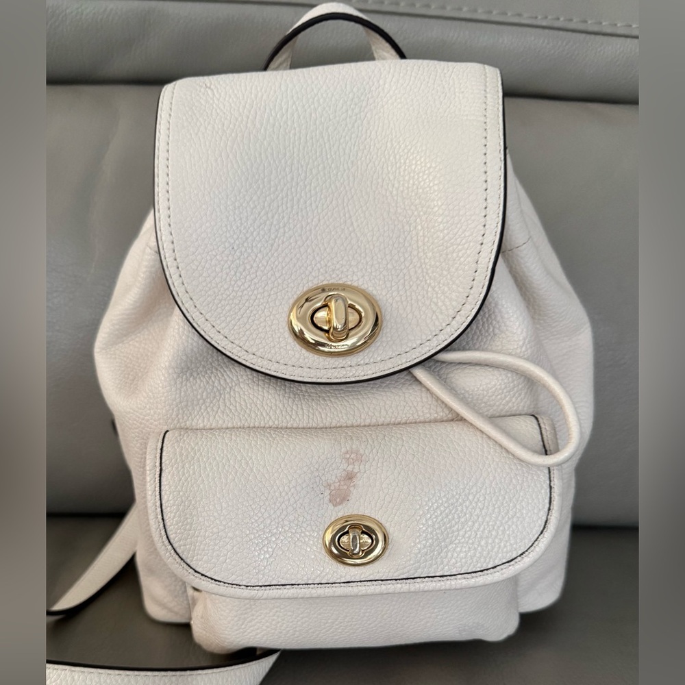 Coach Mini Turnlock Rucksack F 37581